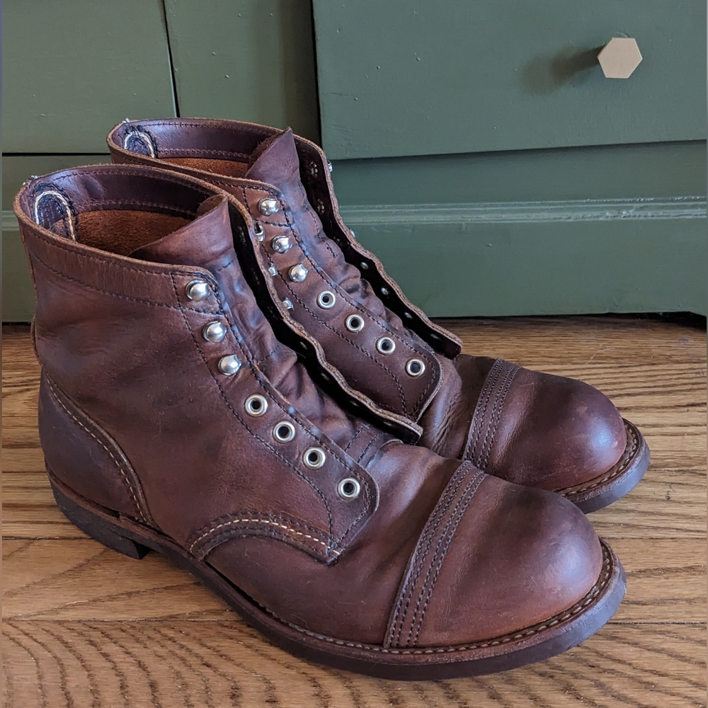 Red Wing Iron Rangers 9.5 Mens